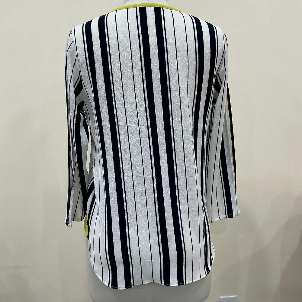 Blouse - Picture 3 of 3